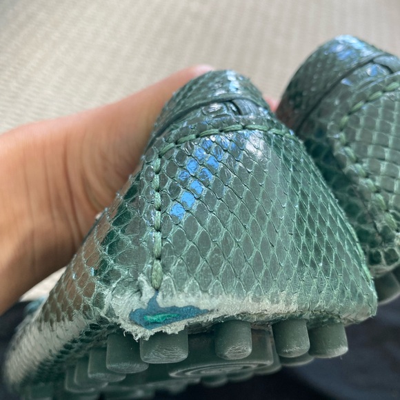 Dolce and Gabbana Teal snakeskin moccasins - Picture 4 of 9